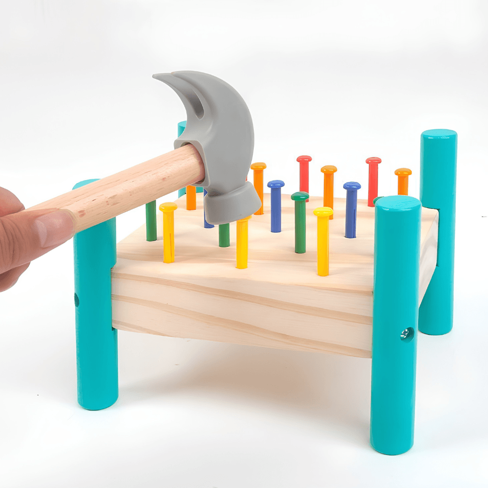 Banco de Martillo Montessori – Juego de Golpeo Educativo