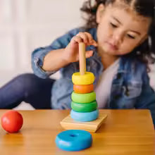 Torre de Anillos Montessori