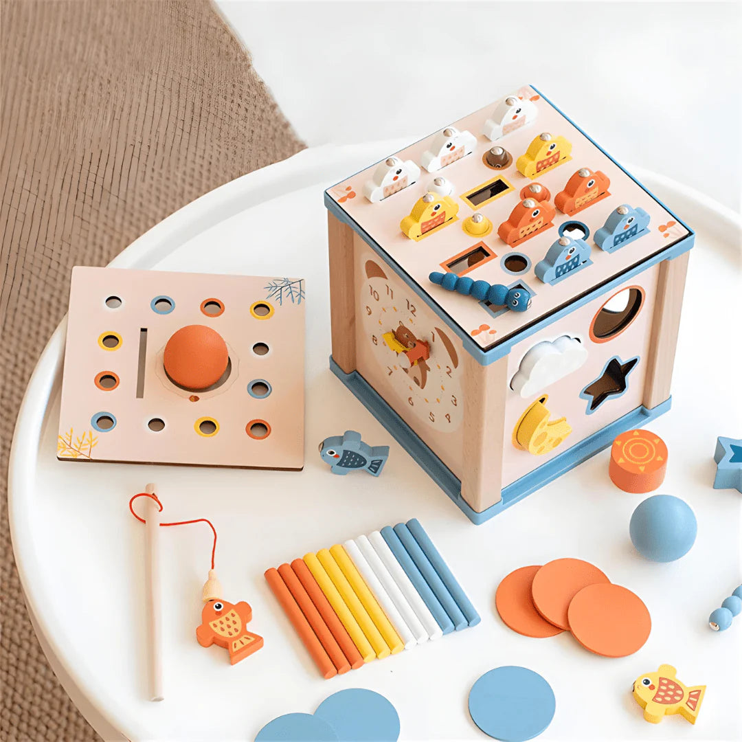 Cubo de Actividades Montessori de Madera 9 en 1